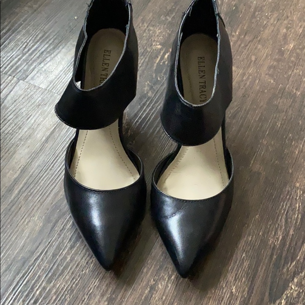 Black pumps !